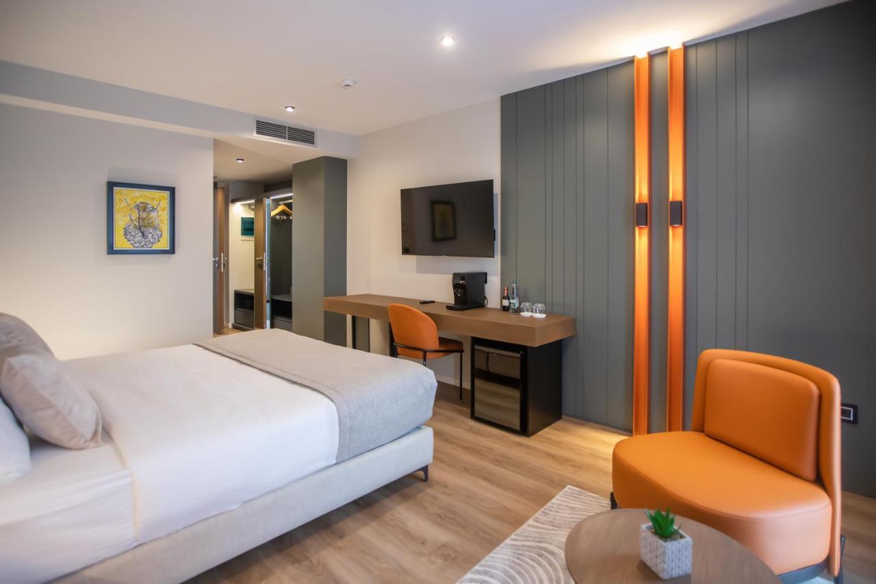 Hotel Elisa Tirana, Affiliated By Melia Exterior photo
