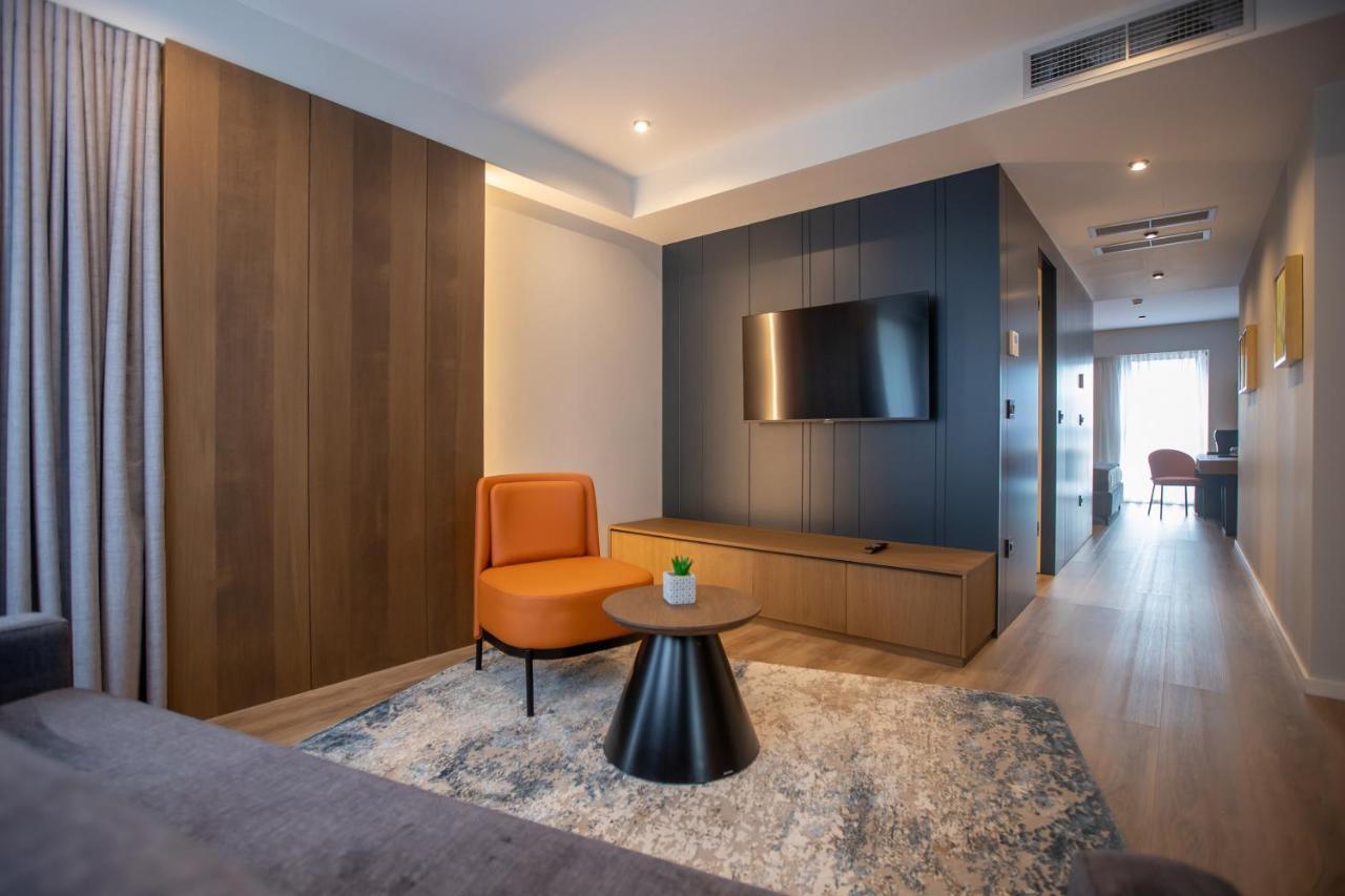 Hotel Elisa Tirana, Affiliated By Melia Exterior photo
