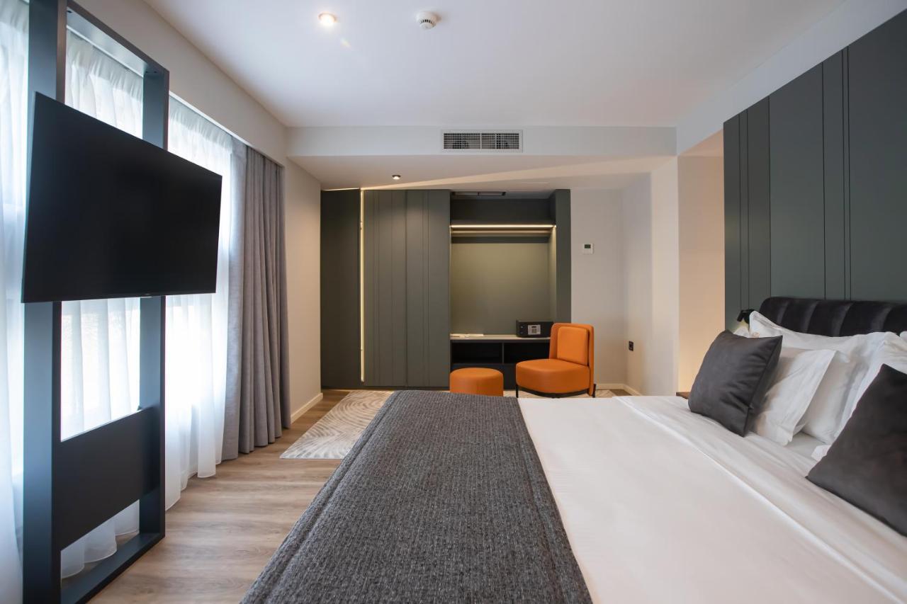 Hotel Elisa Tirana, Affiliated By Melia Exterior photo